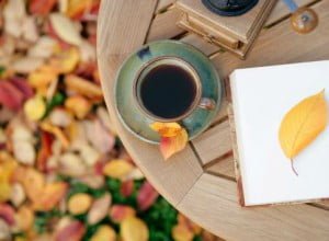 Blog équip'jardin - Profiter de son jardin en automne café_automne