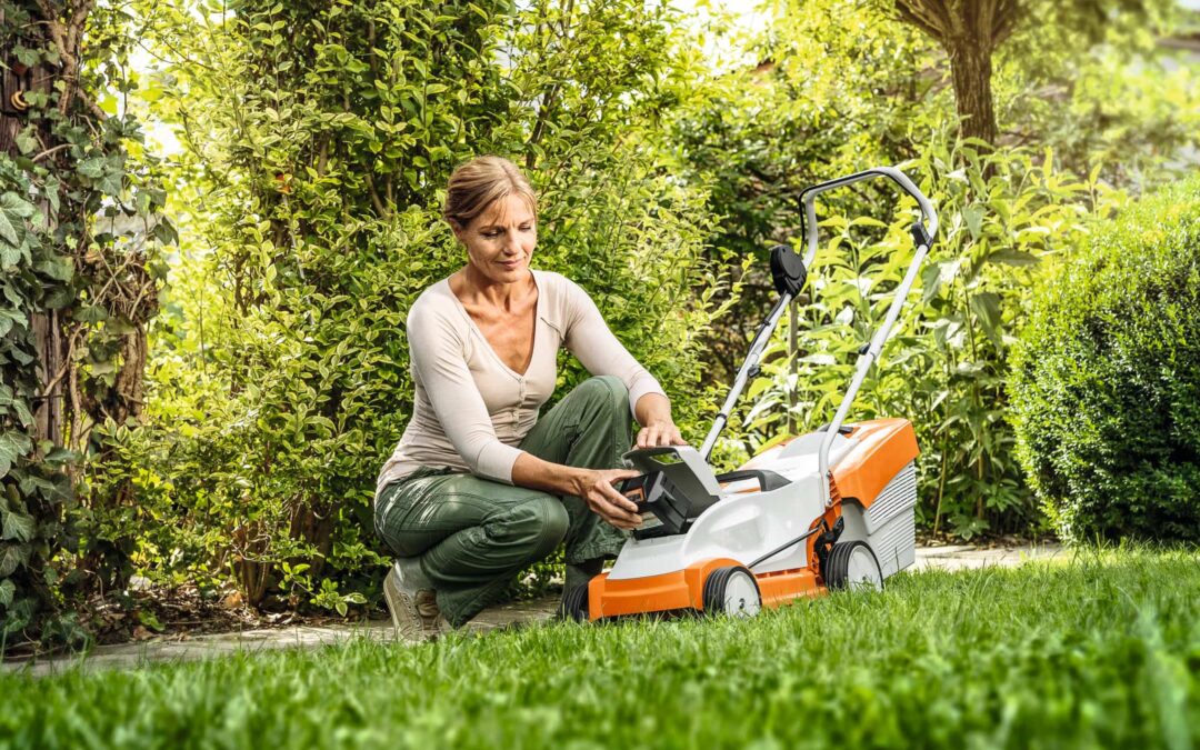 Blog équip'jardin - Accueil Comment choisir une tondeuse à batterie ? – Guide d’Achat